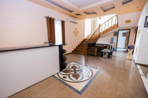 YAN HOTEL